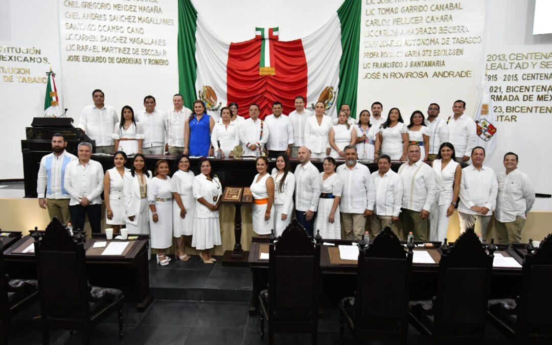 Visitan Congreso de Tabasco estudiantes del Colegio Champal