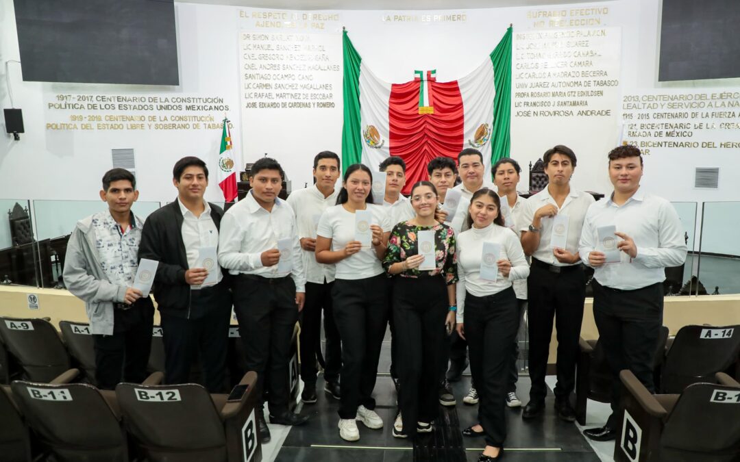 Recibe el Congreso la visita de alumnos de la Universidad Alfa y Omega