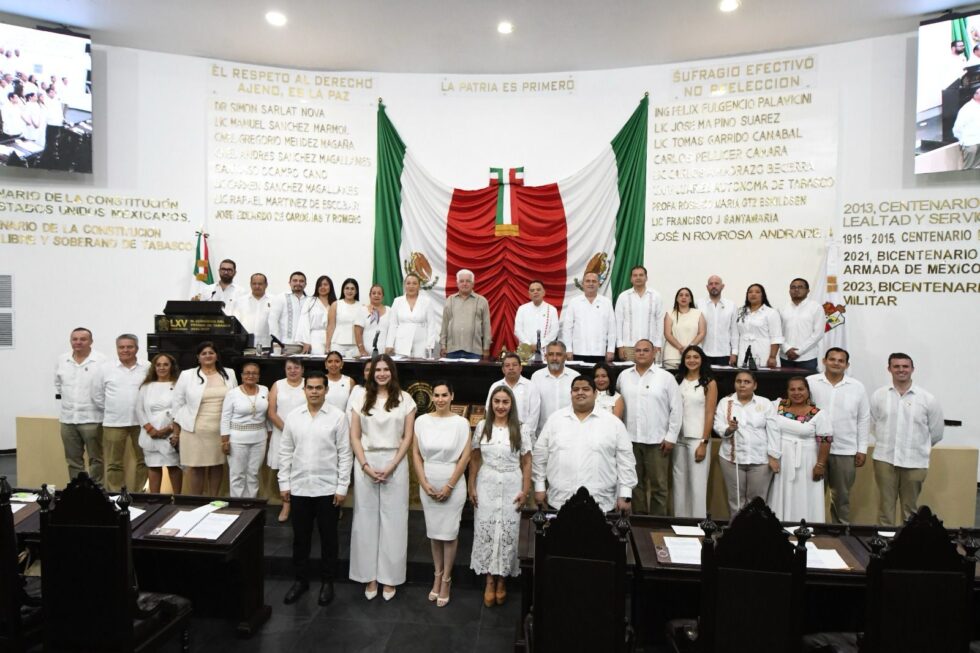 Rinden protesta 72 integrantes del nuevo Poder Judicial del Estado de ...