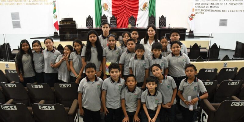 Recibe el Congreso la visita de alumnos de primaria