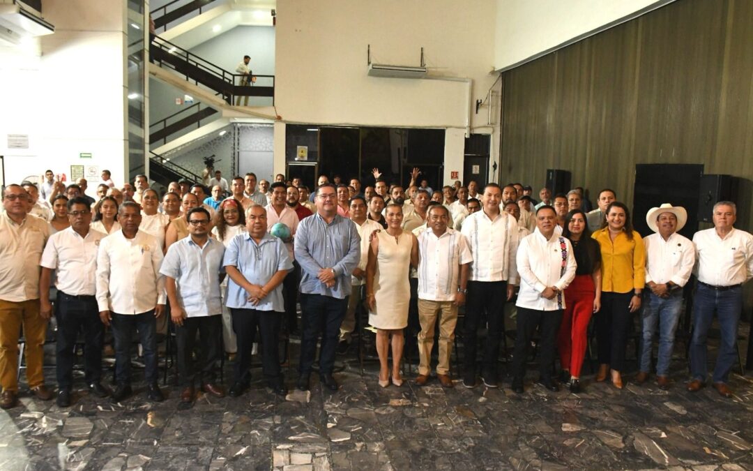 Celebra Congreso a los padres de familia de base y de confianza