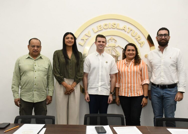 Avala Comisión de Gobernación Acuerdo para entrevistas a aspirantes a titularidad del órgano de control interno de la CEDH
