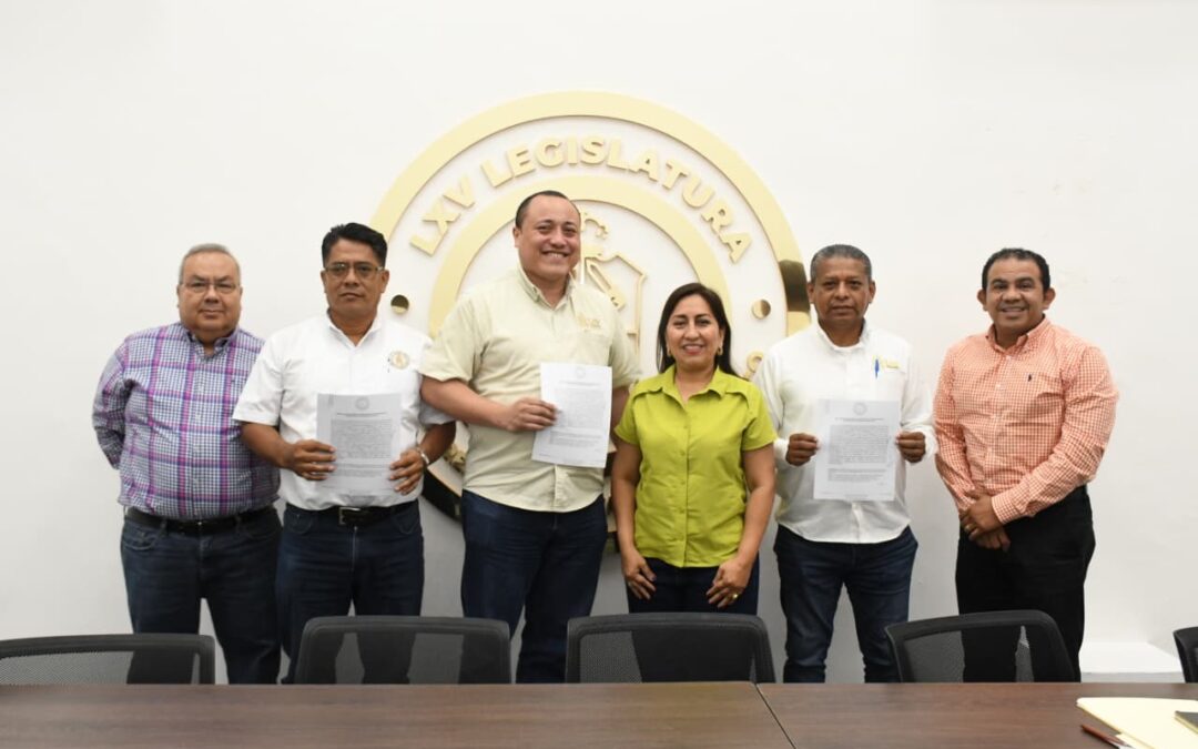 Inician negociaciones para la revisión salarial 2026 para trabajadores del Congreso del Estado