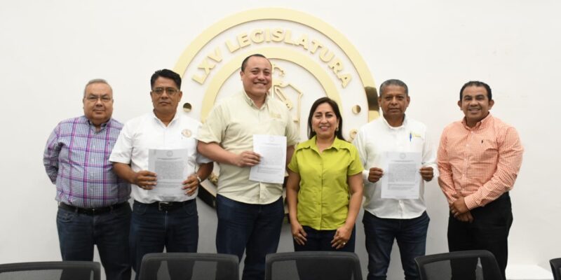 Inician negociaciones para la revisión salarial 2026 para trabajadores del Congreso del Estado