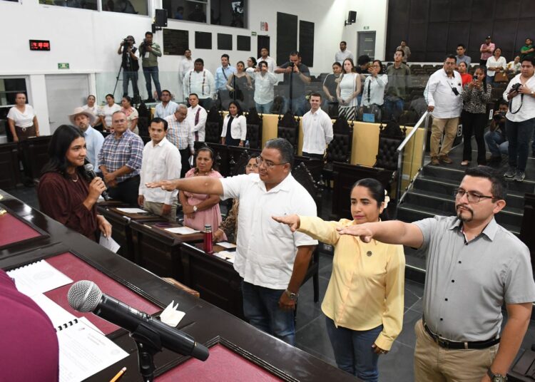 Eligen Mesa Directiva para Tercer Año de la LXV Legislatura