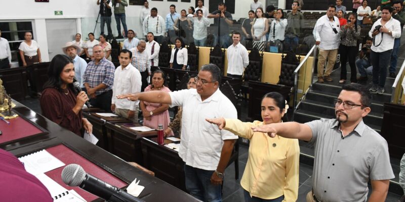 Eligen Mesa Directiva para Tercer Año de la LXV Legislatura